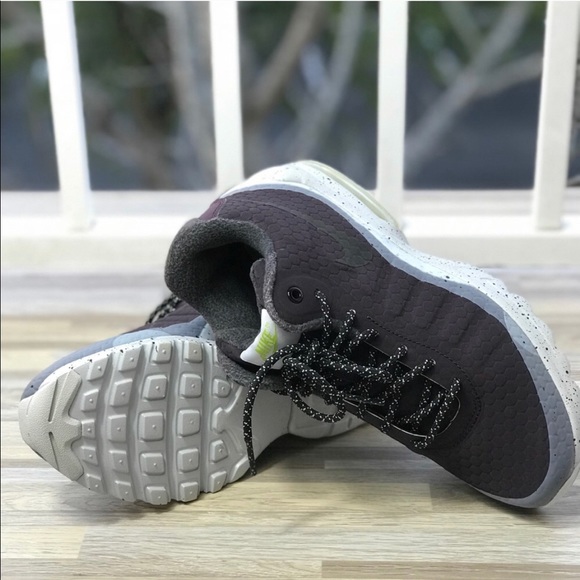 NWT Nike Air Max Invigor Mid Burgundy W - Picture 7 of 8